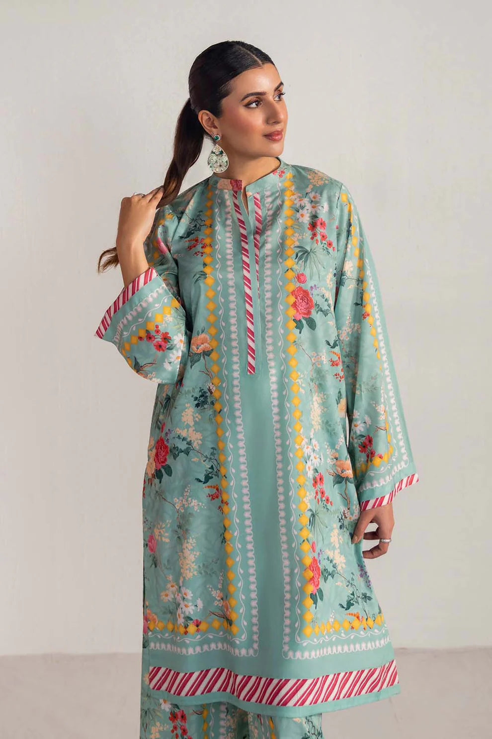 Aayra Silk 2 PC